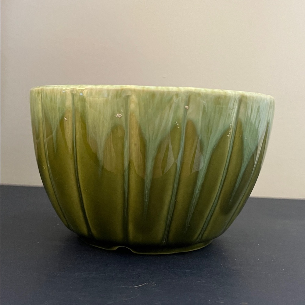 Vintage California Drip Pottery Green drip glaze Marked DH-37 USA ÿ